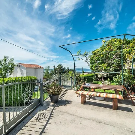 Buneta 4213 Novi Vinodolski