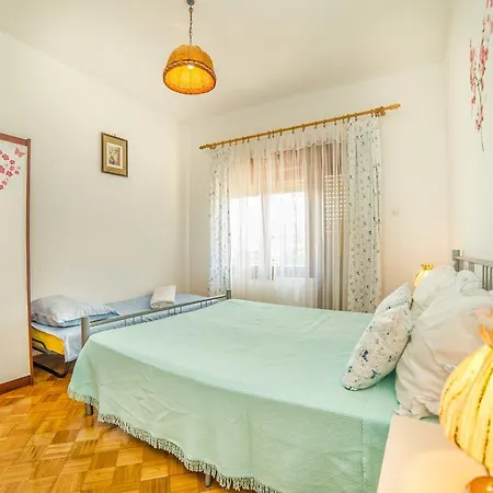 Apartment Buneta 4213 Novi Vinodolski